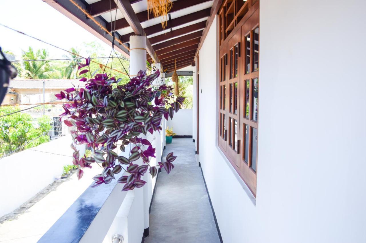 Tharaka Homestay Weligama Esterno foto