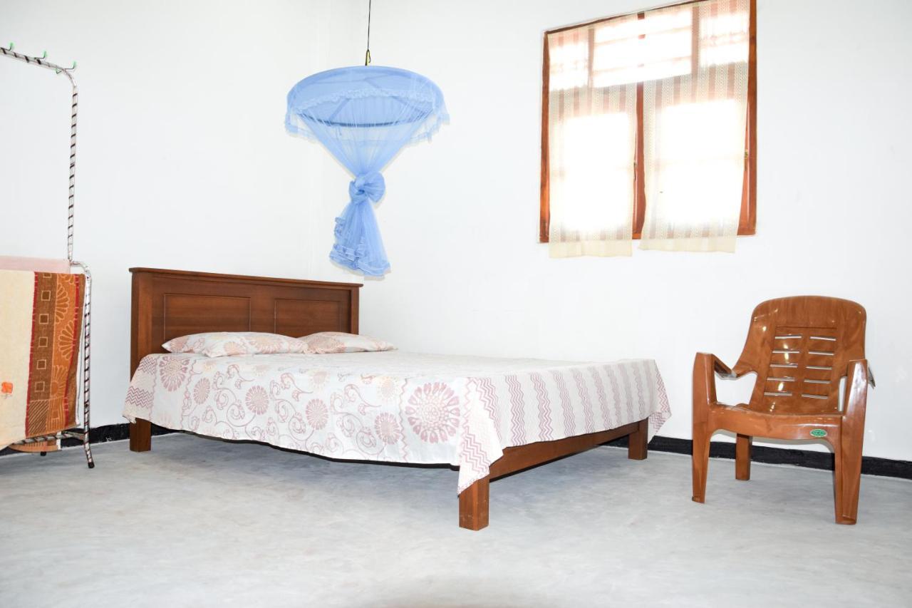 Tharaka Homestay Weligama Esterno foto