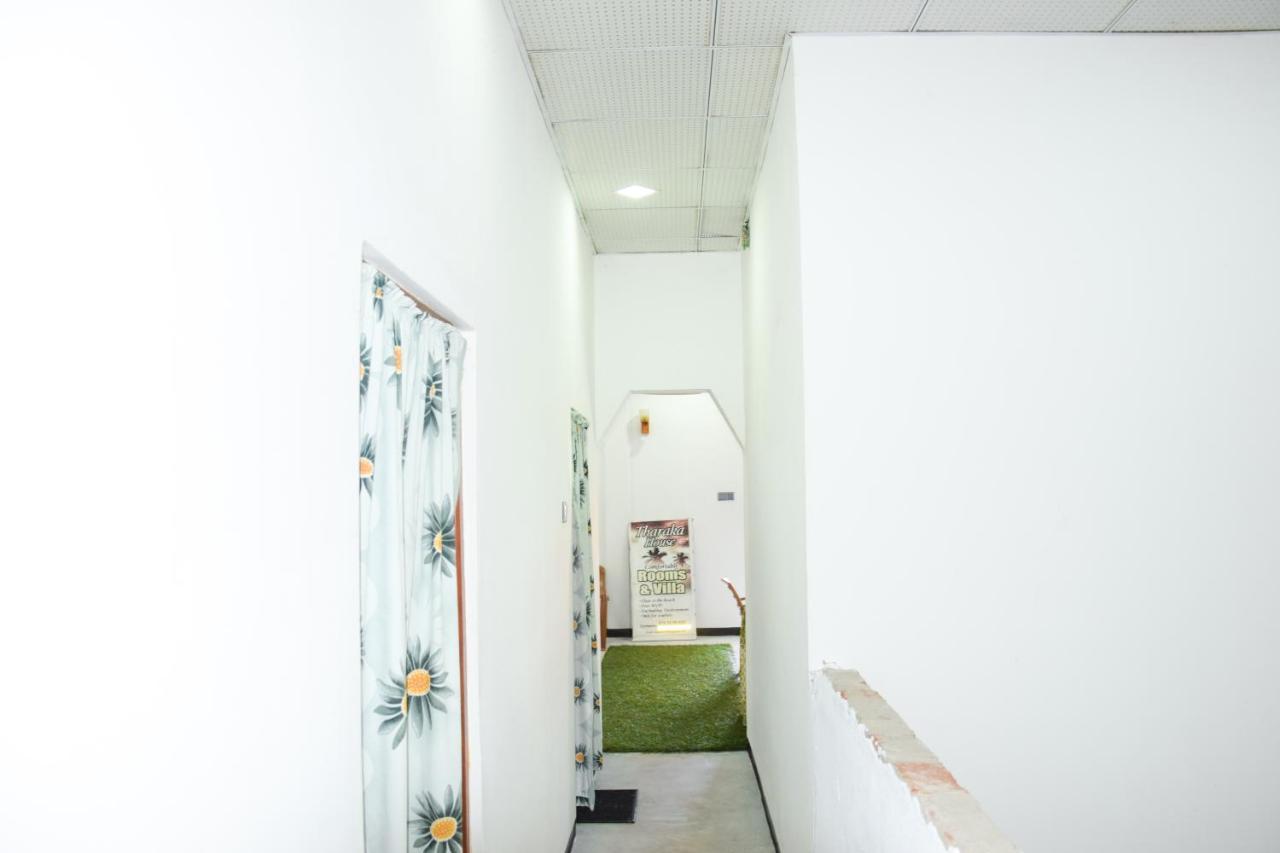 Tharaka Homestay Weligama Esterno foto
