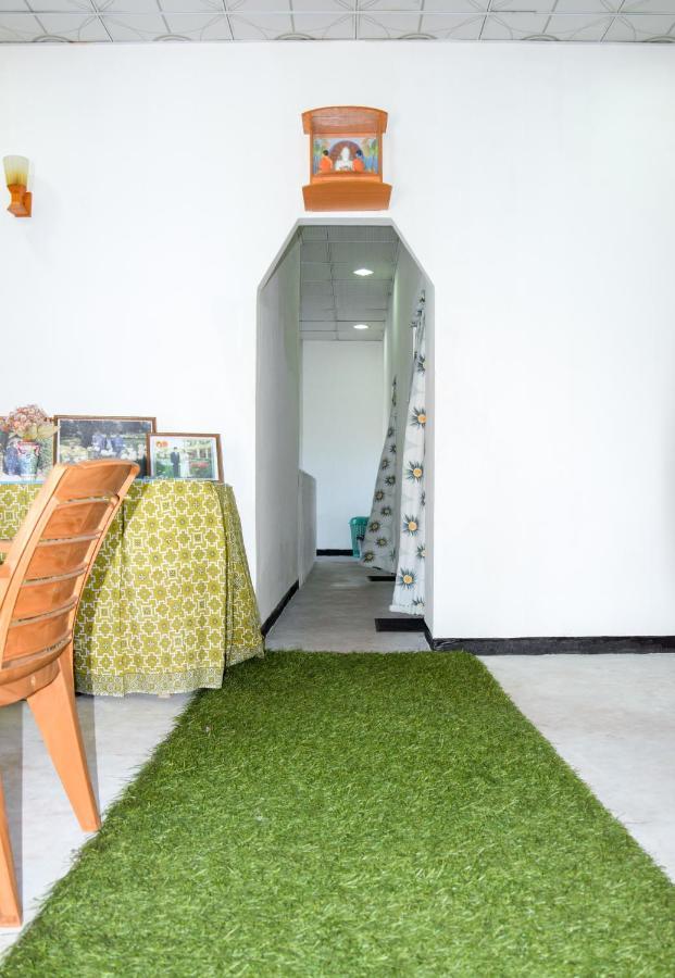 Tharaka Homestay Weligama Esterno foto